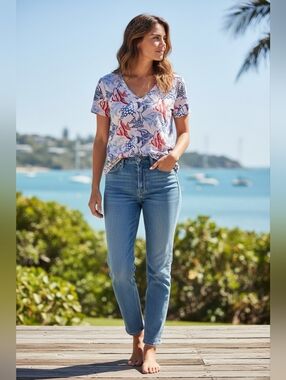 LOFT V-Neck Short Sleeve Tee with Red and Blue Fish Print